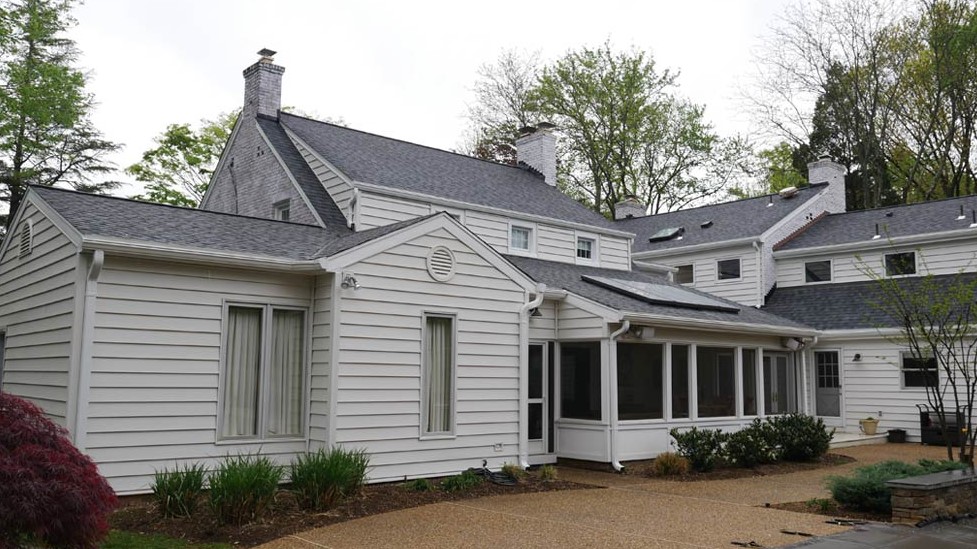 residential roofing service in Newington, VA